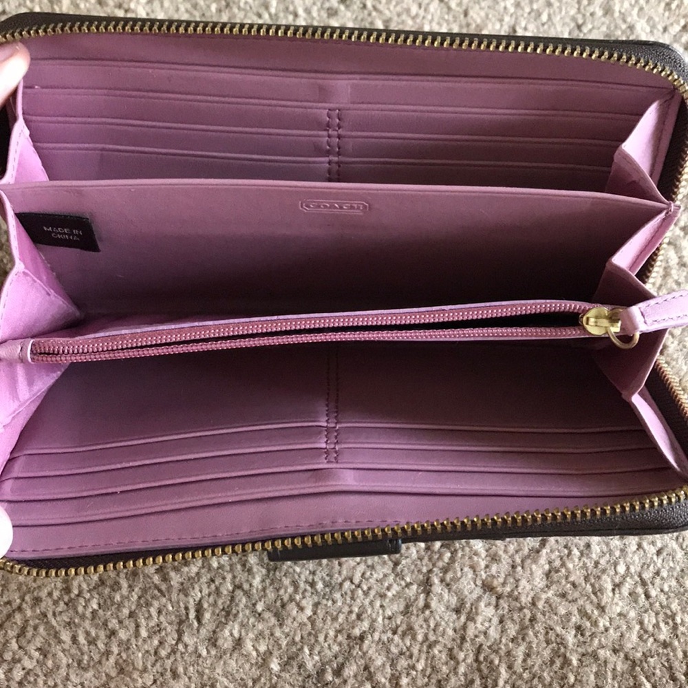 Coach wallet - Picture 2 of 3